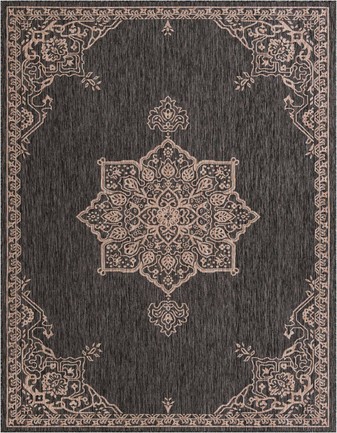 7' 10 x 11' Easy-Clean Traditional Indoor / Outdoor Rug