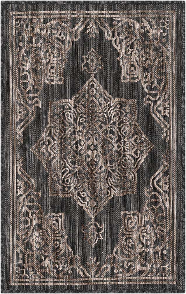 2' x 3' Easy-Clean Traditional Indoor / Outdoor Rug