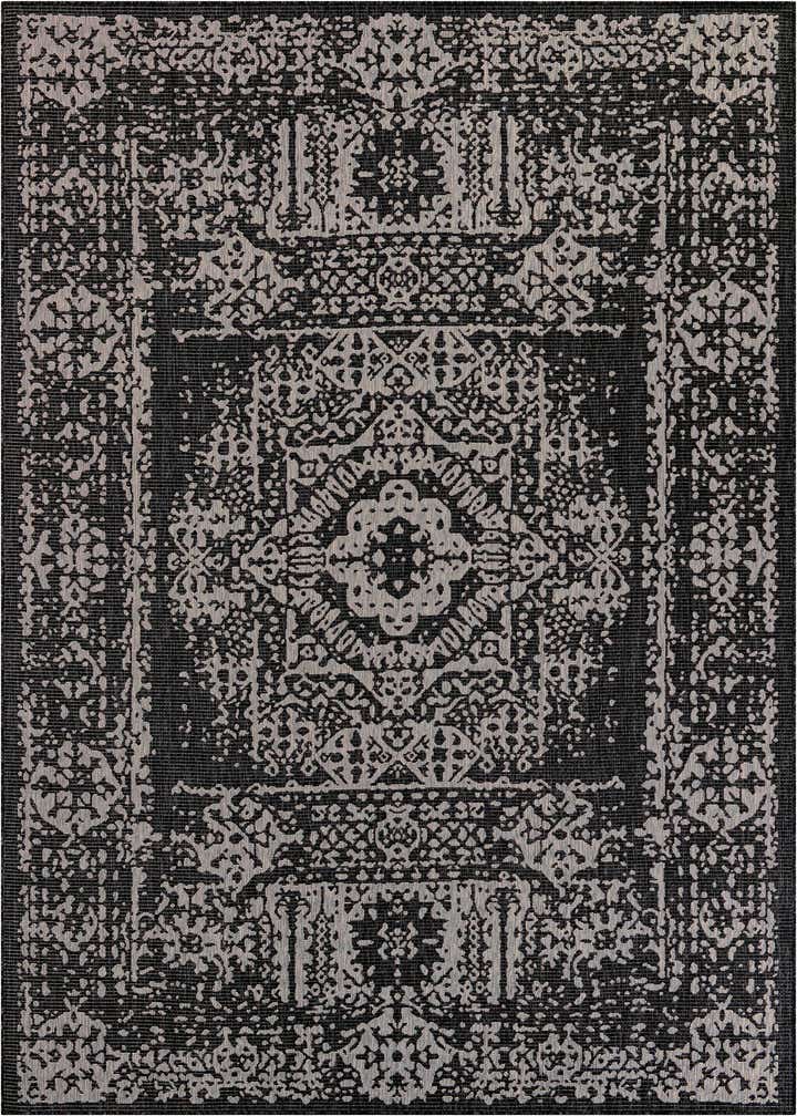 7' 10 x 10' Easy-Clean Traditional Indoor / Outdoor Rug