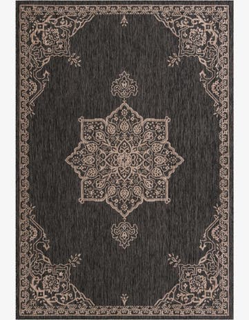 7' 10 x 11' Easy-Clean Traditional Indoor / Outdoor Rug