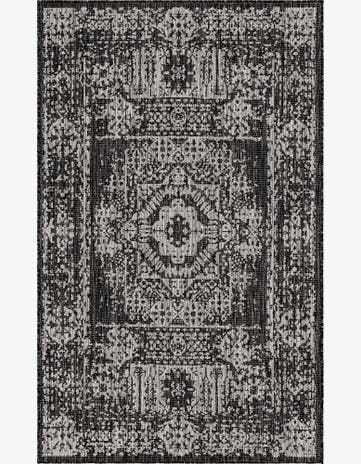 Charcoal Gray Easy-Clean Traditional Indoor / Outdoor Rug