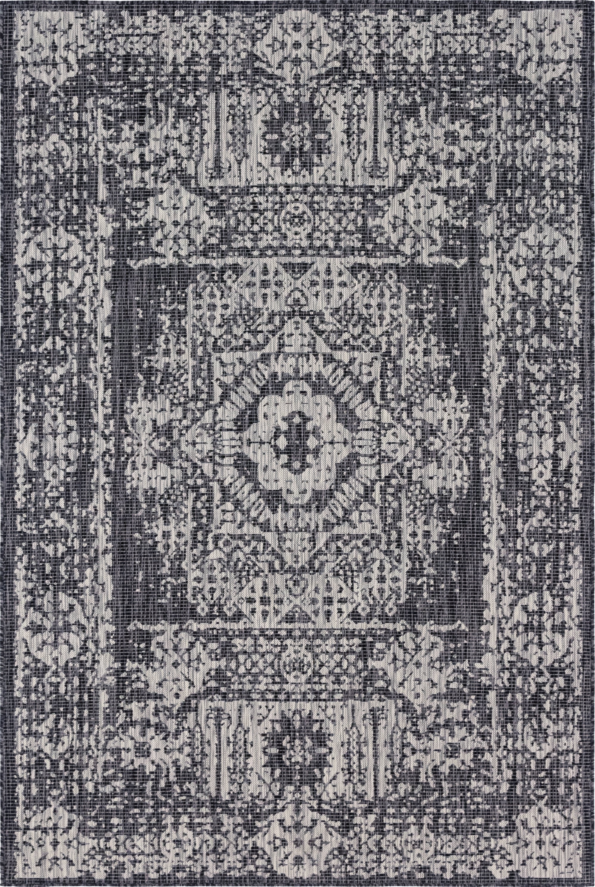 Primary image 6' x 9'  Washable Traditional Indoor / Outdoor Rug