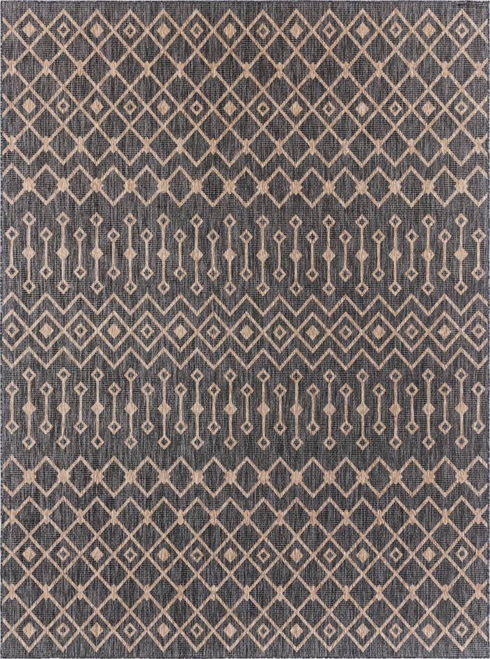 Detail image of 9' x 12' Easy-Clean Trellis Indoor / Outdoor Rug