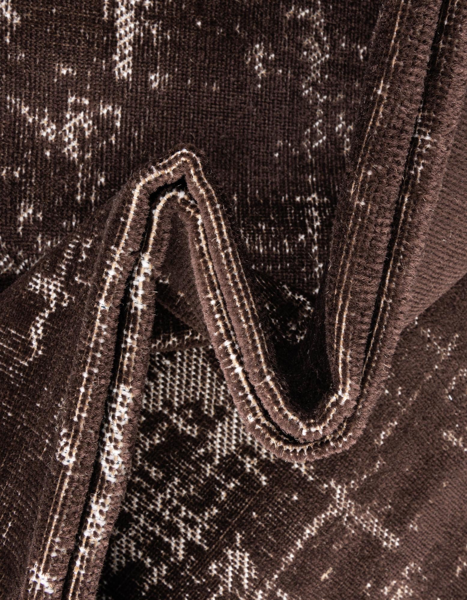 7' 10 x 10' Valencia Rug