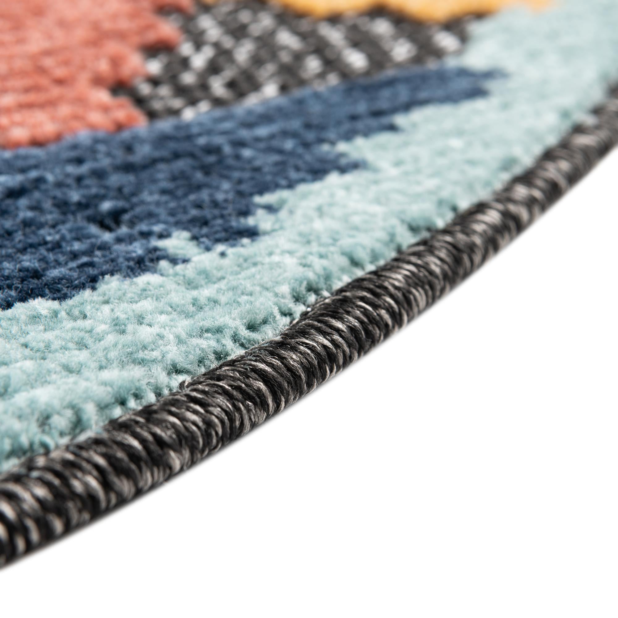 3' 3 x 3' 3 Easy-Clean Belize Indoor / Outdoor Round Rug