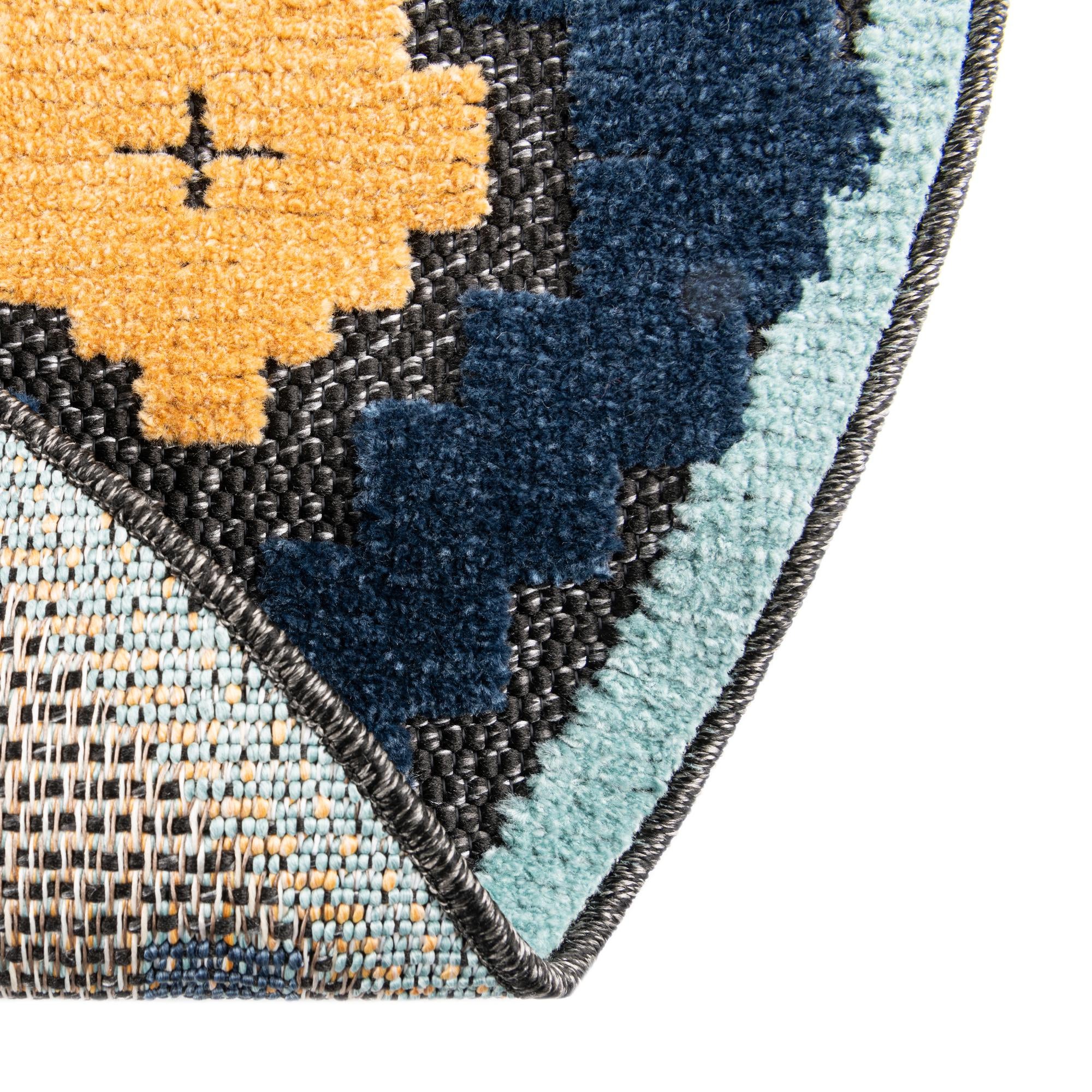 3' 3 x 3' 3 Easy-Clean Belize Indoor / Outdoor Round Rug