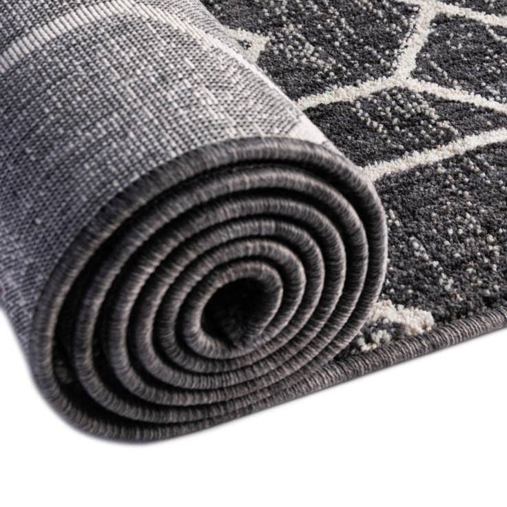 Detail image of 7' x 7' Eco Trellis Round Rug