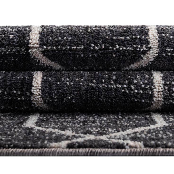 Detail image of 7' x 7' Eco Trellis Round Rug