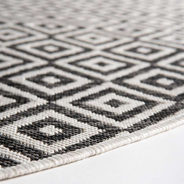 12' x 12' Easy-Clean Jill Zarin Costa Rica Indoor / Outdoor Round Rug