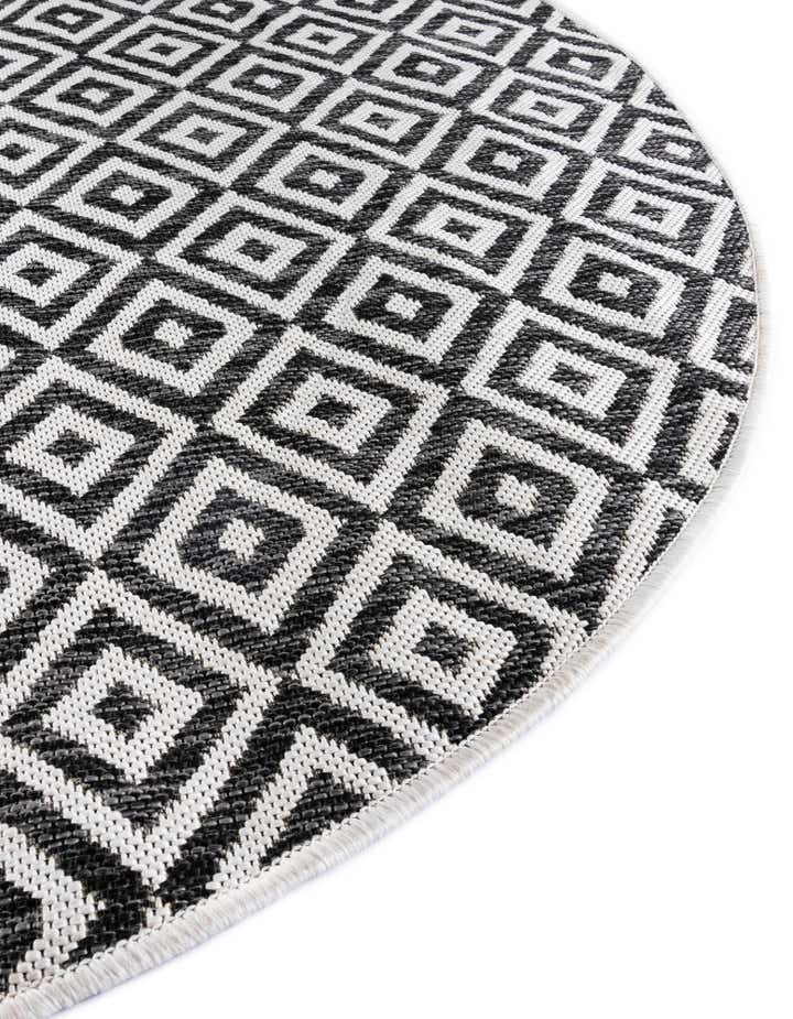 13' x 13' Easy-Clean Jill Zarin Indoor / Outdoor Round Rug