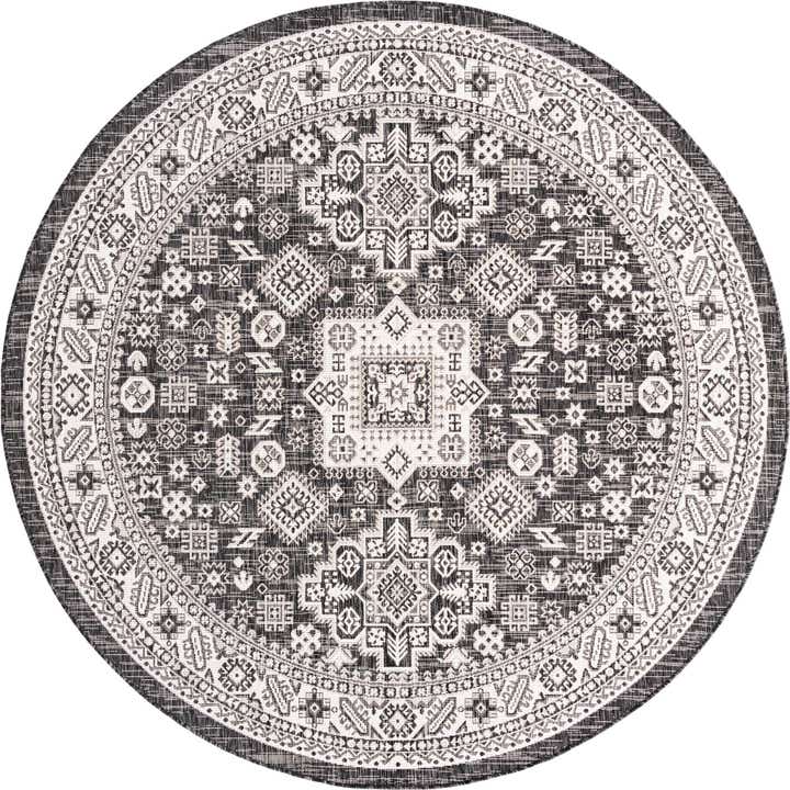 7' 10 x 7' 10 Easy-Clean Aztec Indoor / Outdoor Round Rug