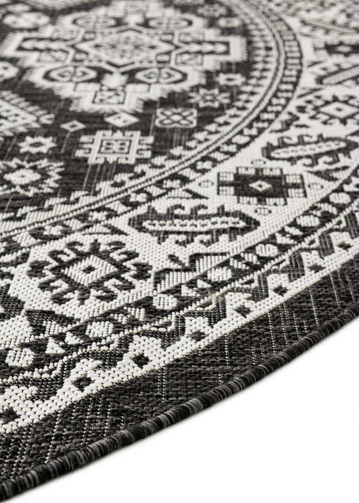 13' x 13' Easy-Clean Aztec Indoor / Outdoor Round Rug