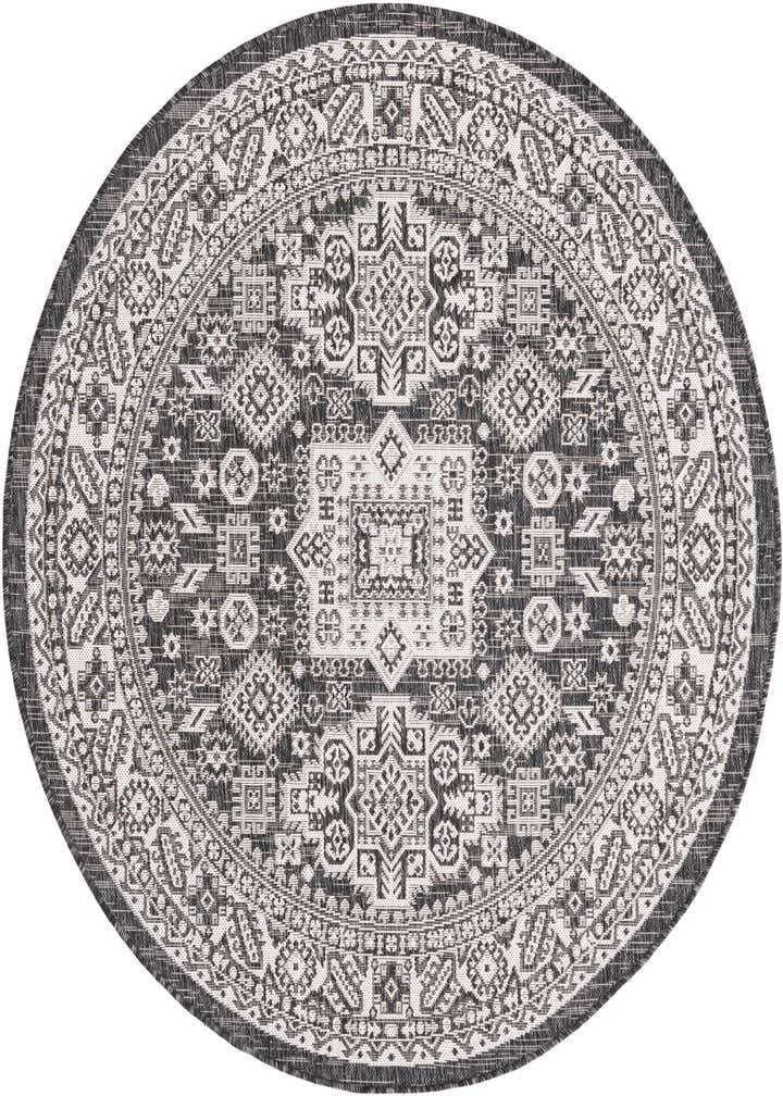 5' 3 x 5' 3 Easy-Clean Aztec Indoor / Outdoor Round Rug