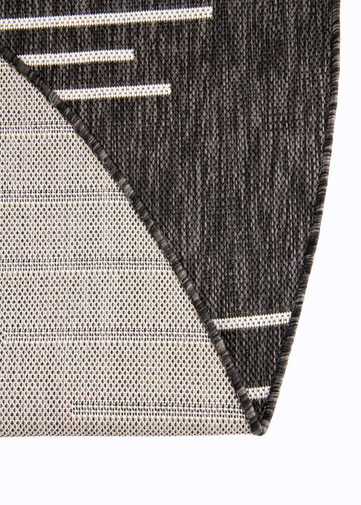 10' 8 x 10' 8 Easy-Clean Modern Indoor / Outdoor Round Rug