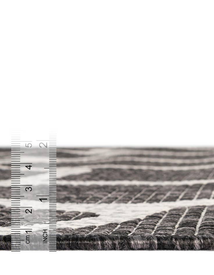 Detail image of 4' x 4'  Washable Safari Indoor / Outdoor Round Rug