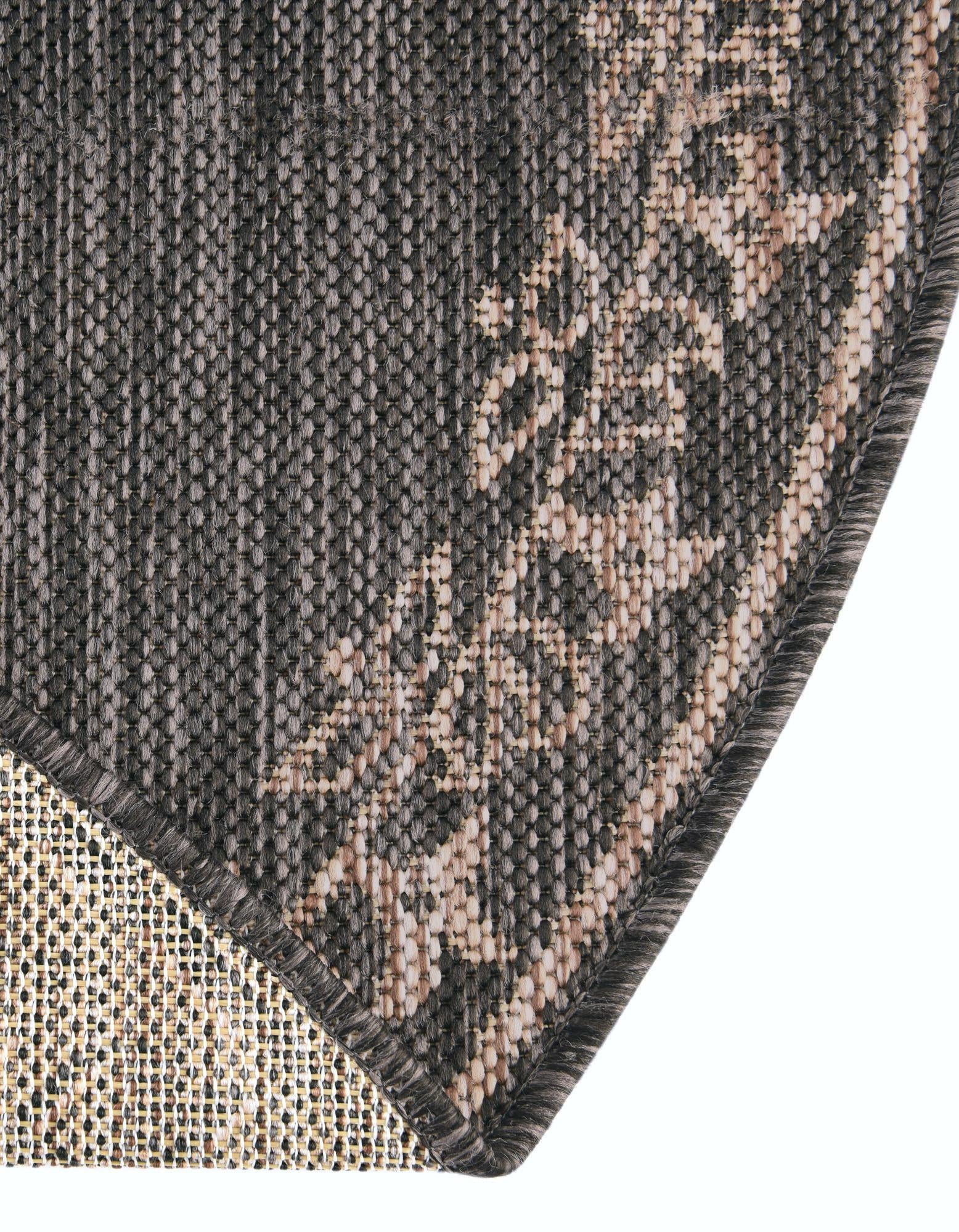 4' x 4' Easy-Clean Traditional Indoor / Outdoor Round Rug