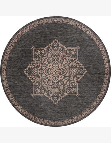 10' 8 x 10' 8 Easy-Clean Traditional Indoor / Outdoor Round Rug