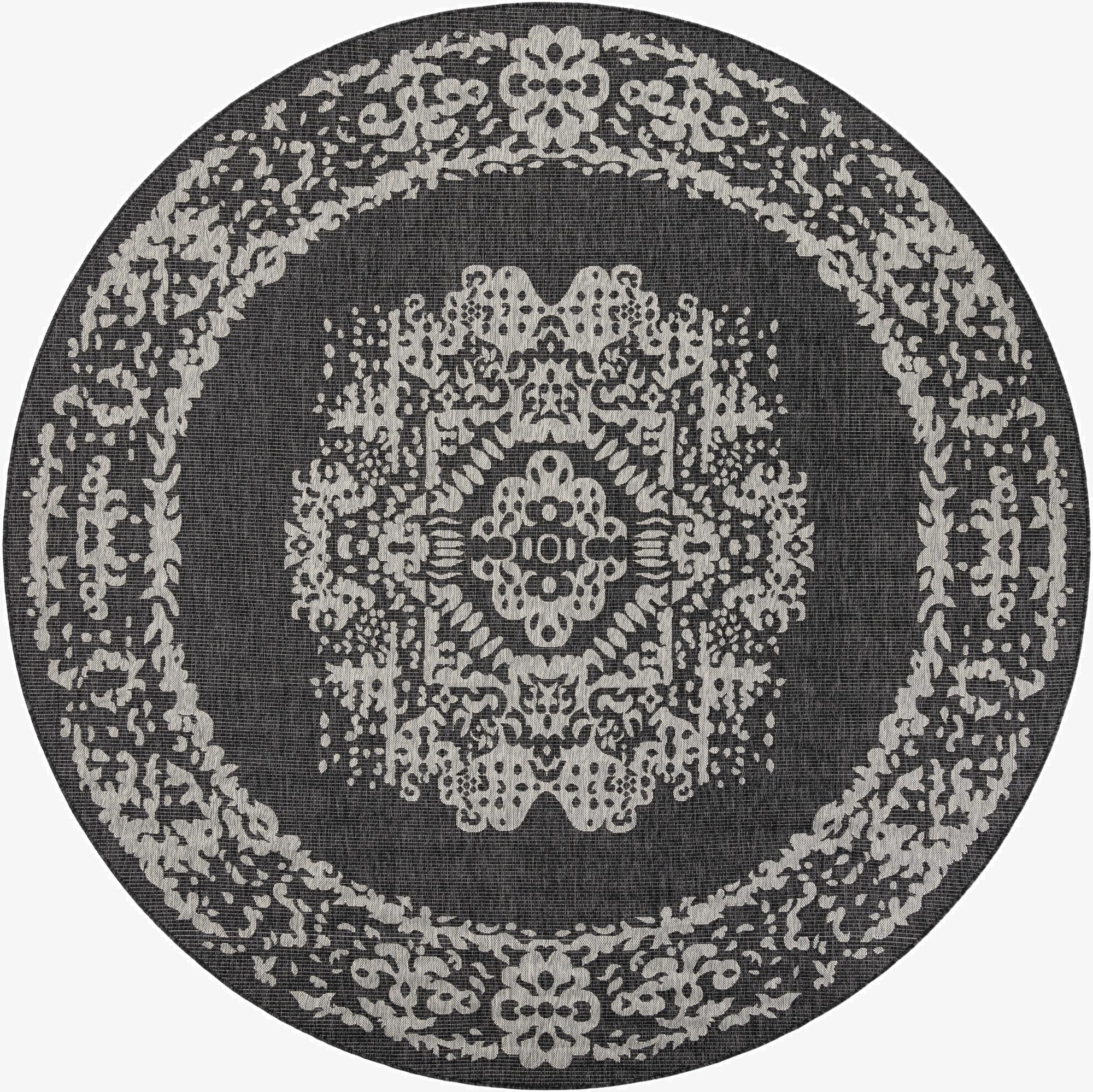 10' x 10'  Washable Traditional Indoor / Outdoor Round Rug