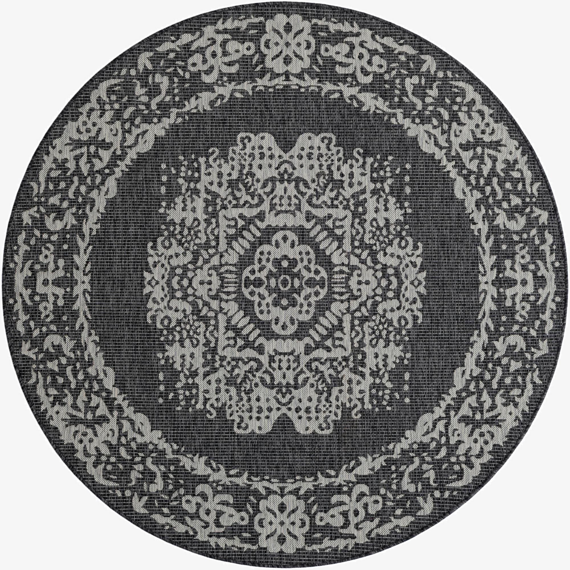 6' x 6'  Washable Traditional Indoor / Outdoor Round Rug