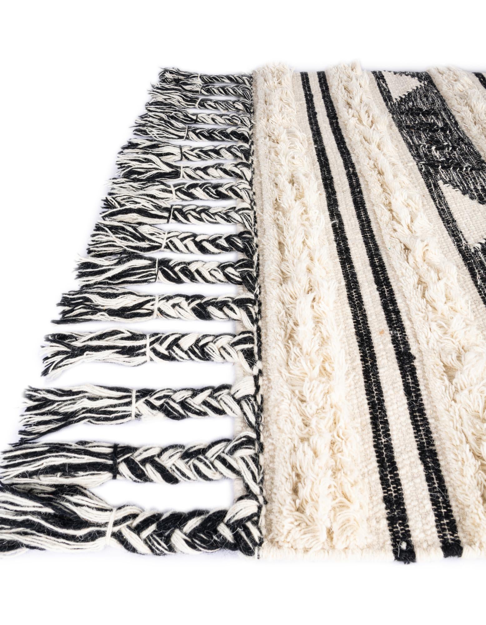 2' 2 x 6' 1 Hand Woven Arizona Wool Runner Rug