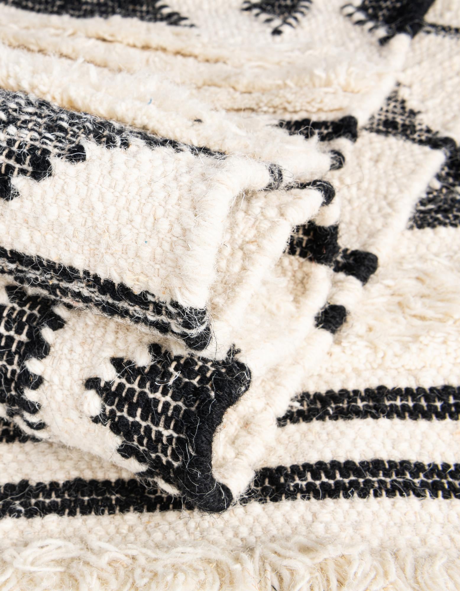 2' 2 x 6' 1 Hand Woven Arizona Wool Runner Rug