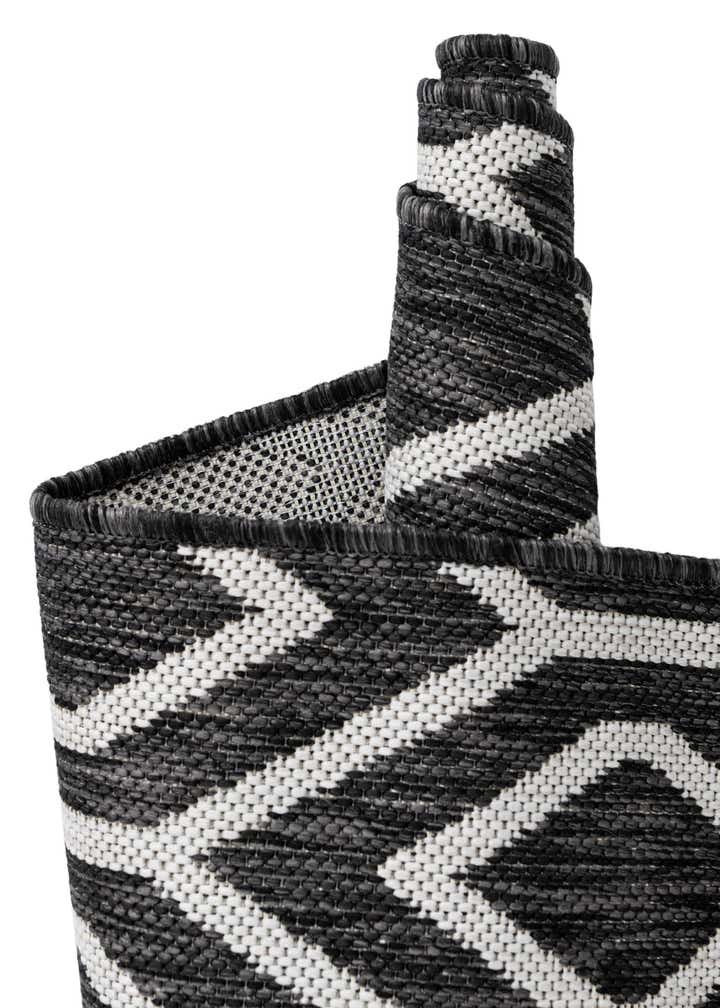 2' x 8' Easy-Clean Jill Zarin Turks and Caicos Indoor / Outdoor Runner Rug