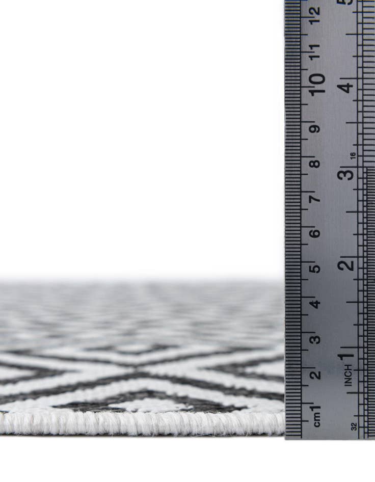 Detail image of 2' x 6'  Washable Jill Zarin Costa Rica Indoor / Outdoor Runner Rug