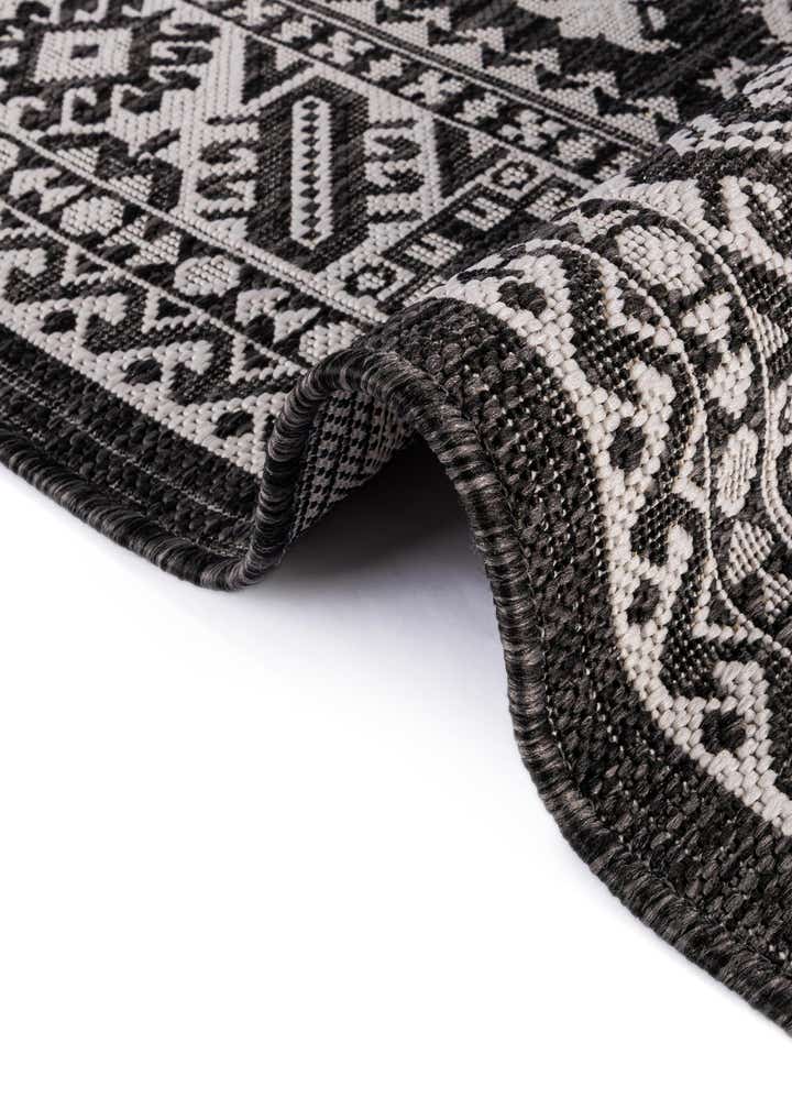 2' x 8' Easy-Clean Aztec Indoor / Outdoor Runner Rug