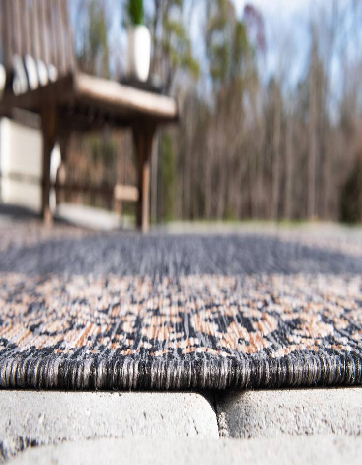 Detail image of 2' x 6'  Washable Border Indoor / Outdoor Runner Rug