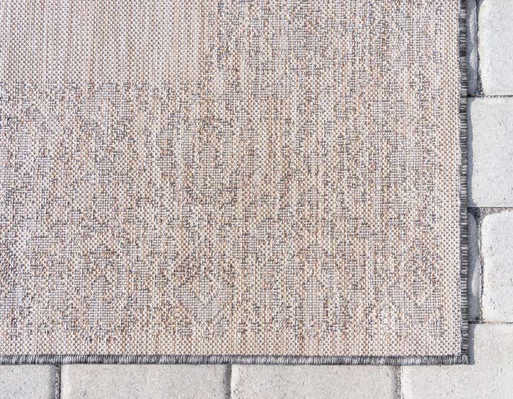 2' x 6' Easy-Clean Border Indoor / Outdoor Runner Rug
