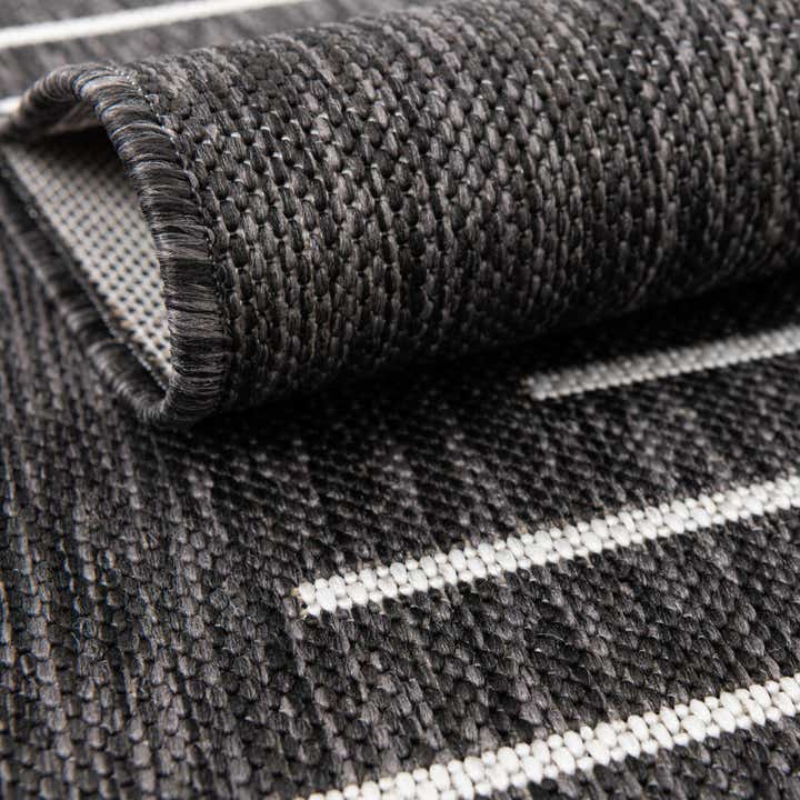 2' x 6' Easy-Clean Modern Indoor / Outdoor Runner Rug
