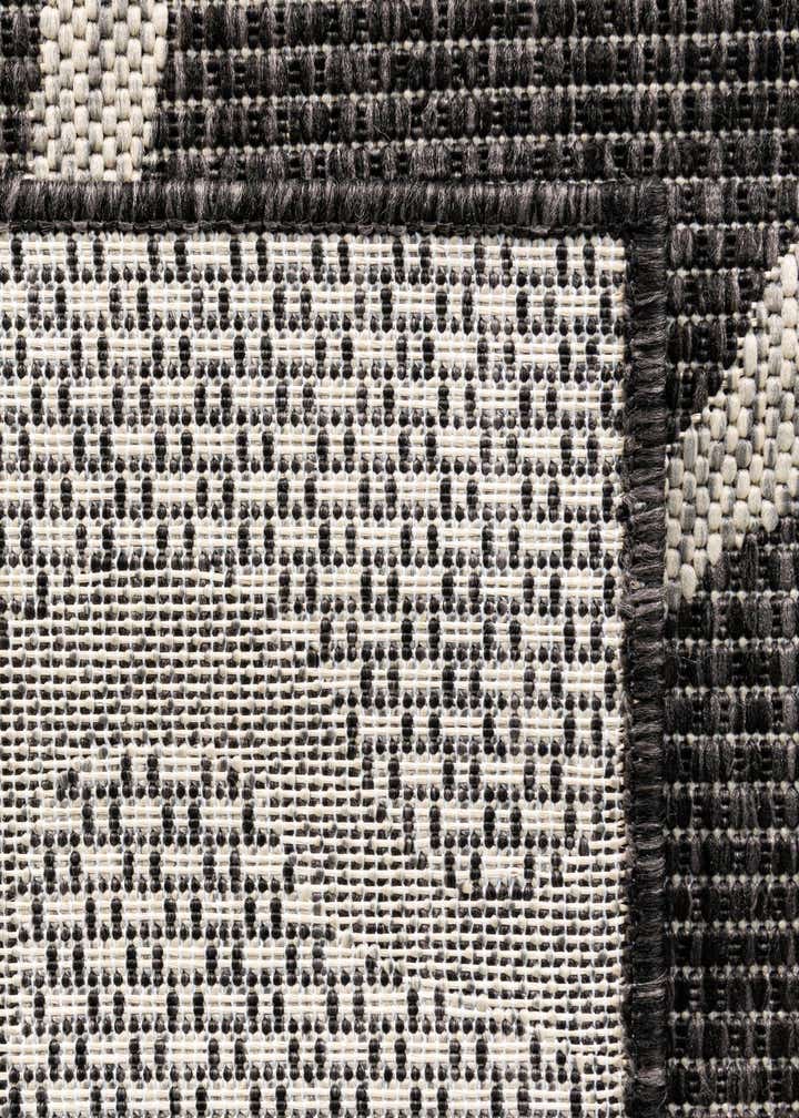 2' x 6' Easy-Clean Safari Indoor / Outdoor Runner Rug