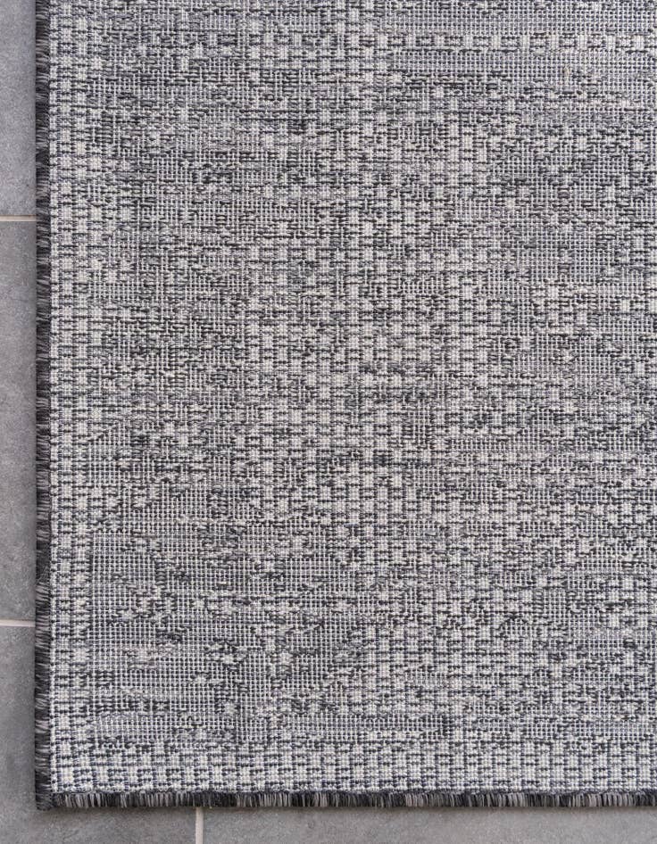 Detail image of 2' x 6'  Washable Traditional Indoor / Outdoor Runner Rug