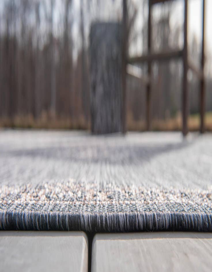 Detail image of 2' x 8'  Washable Traditional Indoor / Outdoor Runner Rug