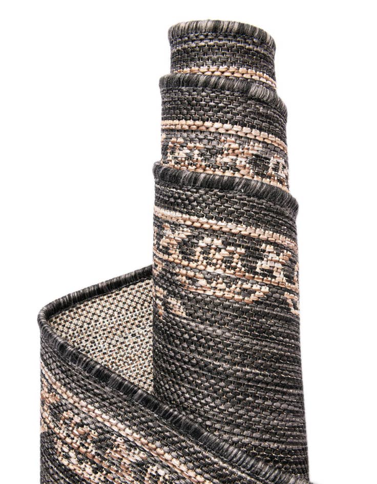 Detail image of 2' x 8'  Washable Traditional Indoor / Outdoor Runner Rug