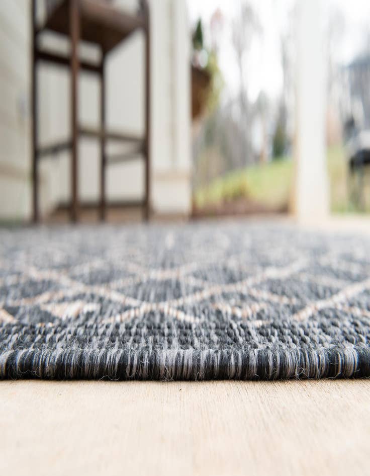 Detail image of 2' x 8'  Washable Trellis Indoor / Outdoor Runner Rug