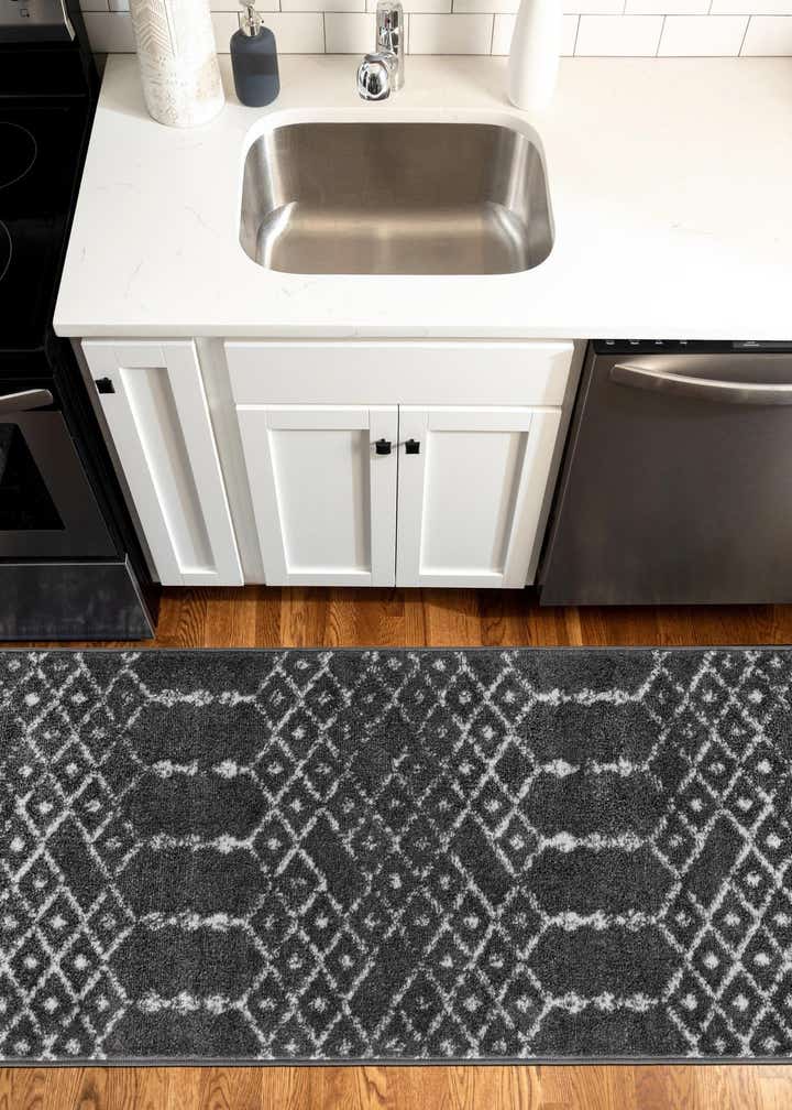 2' x 9' 10 Paxon Trellis Runner Rug