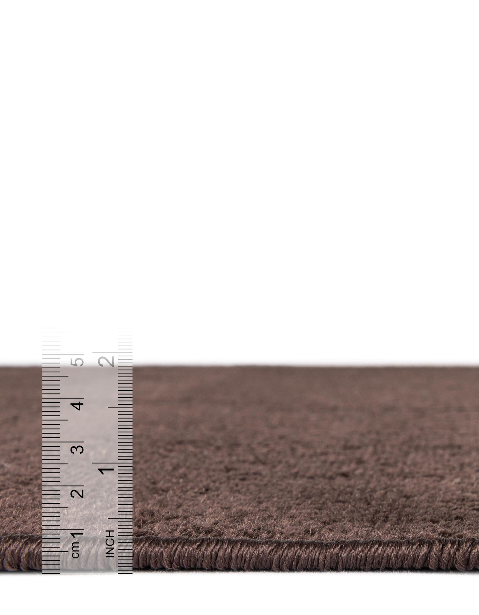 2' 7 x 10' Valencia Runner Rug