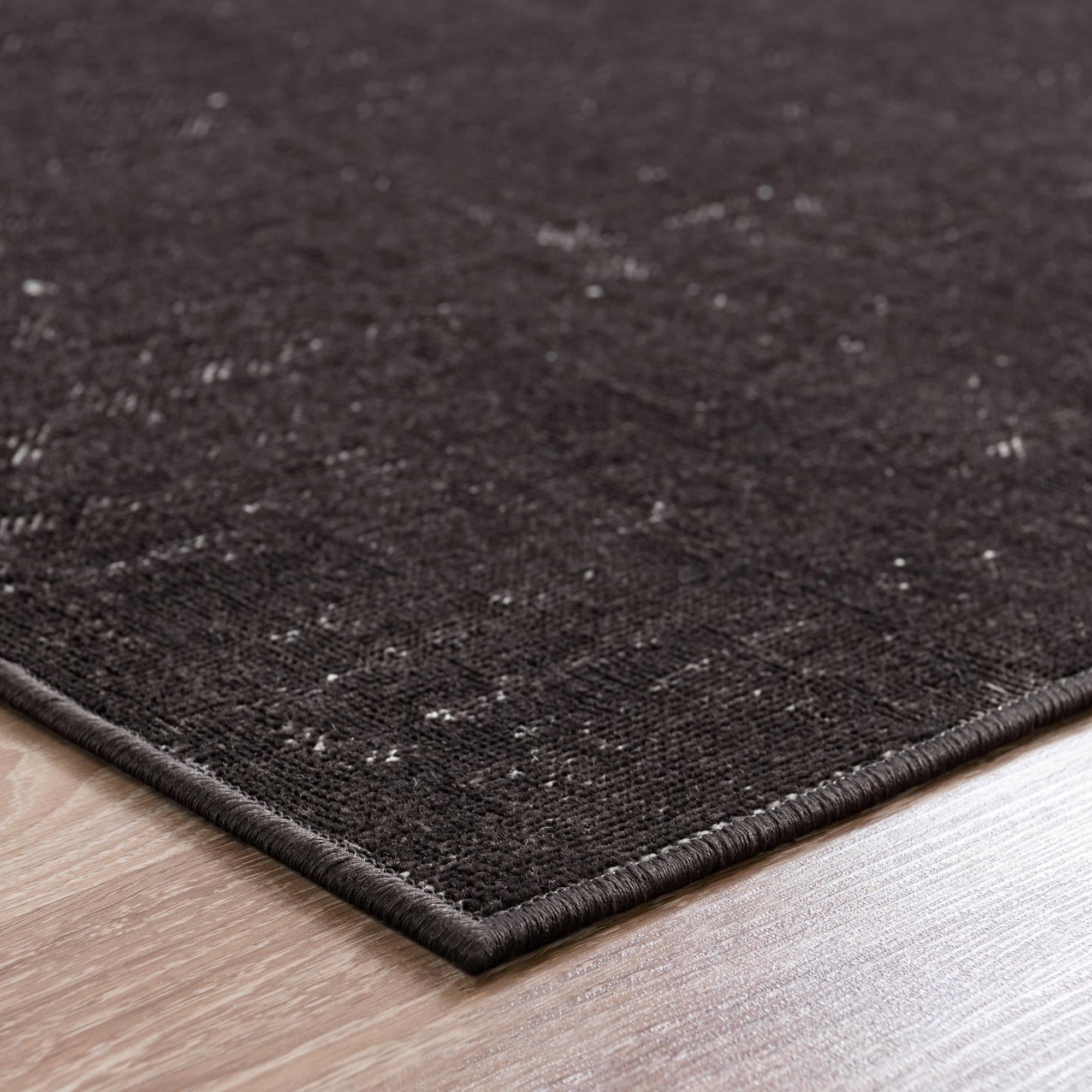 2' 7 x 10' Valencia Runner Rug
