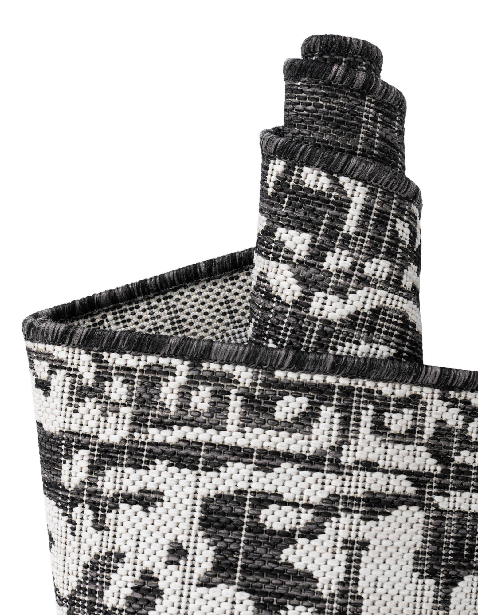 13' x 13' Easy-Clean Jill Zarin Dubai Indoor / Outdoor Square Rug