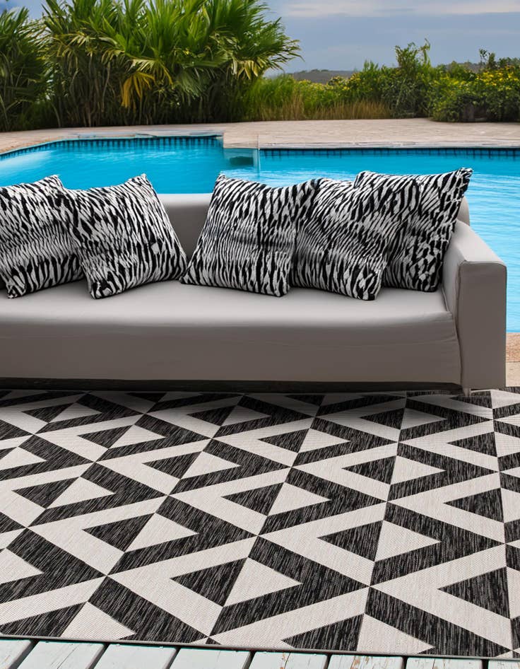 Detail image of 10' x 10' Easy-Clean Jill Zarin Napa Indoor / Outdoor Square Rug