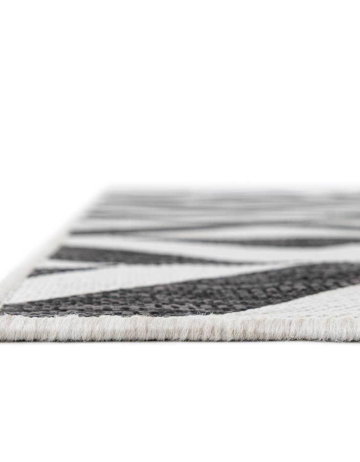 Detail image of 10' x 10' Easy-Clean Jill Zarin Napa Indoor / Outdoor Square Rug