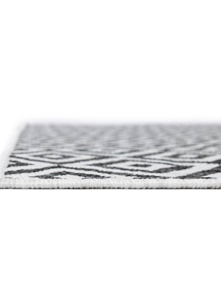 Detail image of 13' x 13' Easy-Clean Jill Zarin Indoor / Outdoor Square Rug