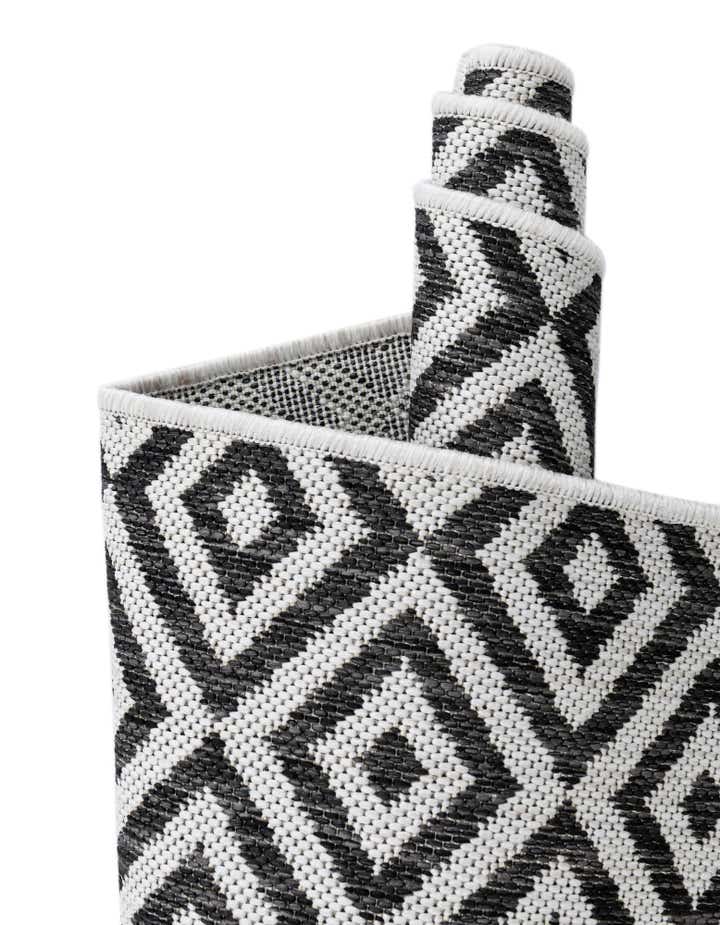 10' x 10' Easy-Clean Jill Zarin Costa Rica Indoor / Outdoor Square Rug