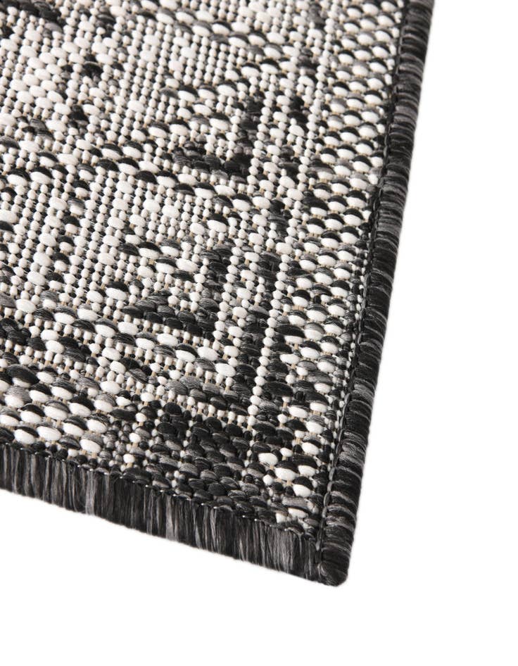 Detail image of 6' x 6' Easy-Clean Aztec Indoor / Outdoor Square Rug