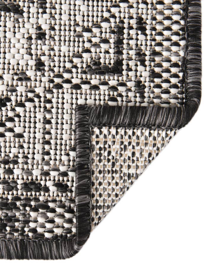 Detail image of 5' 3 x 5' 3 Easy-Clean Aztec Indoor / Outdoor Square Rug
