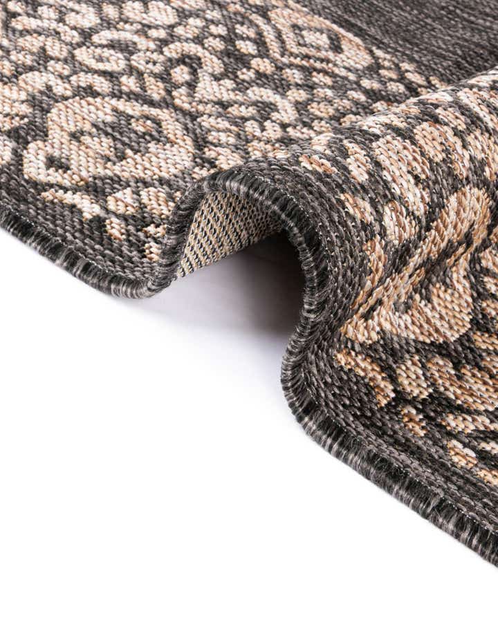 10' 8 x 10' 8 Easy-Clean Border Indoor / Outdoor Square Rug