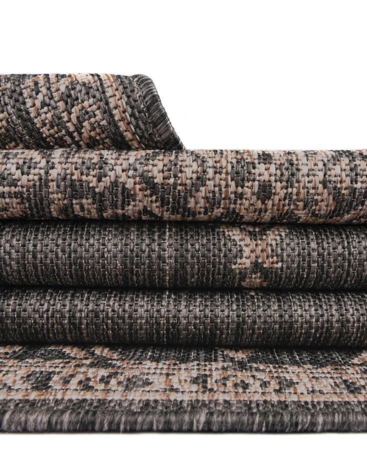 Detail image of 13' x 13'  Washable Traditional Indoor / Outdoor Square Rug