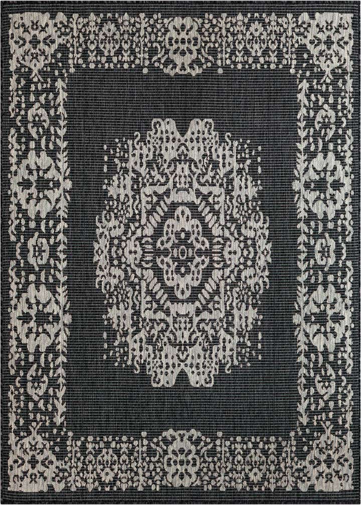 6' x 6' Easy-Clean Traditional Indoor / Outdoor Square Rug