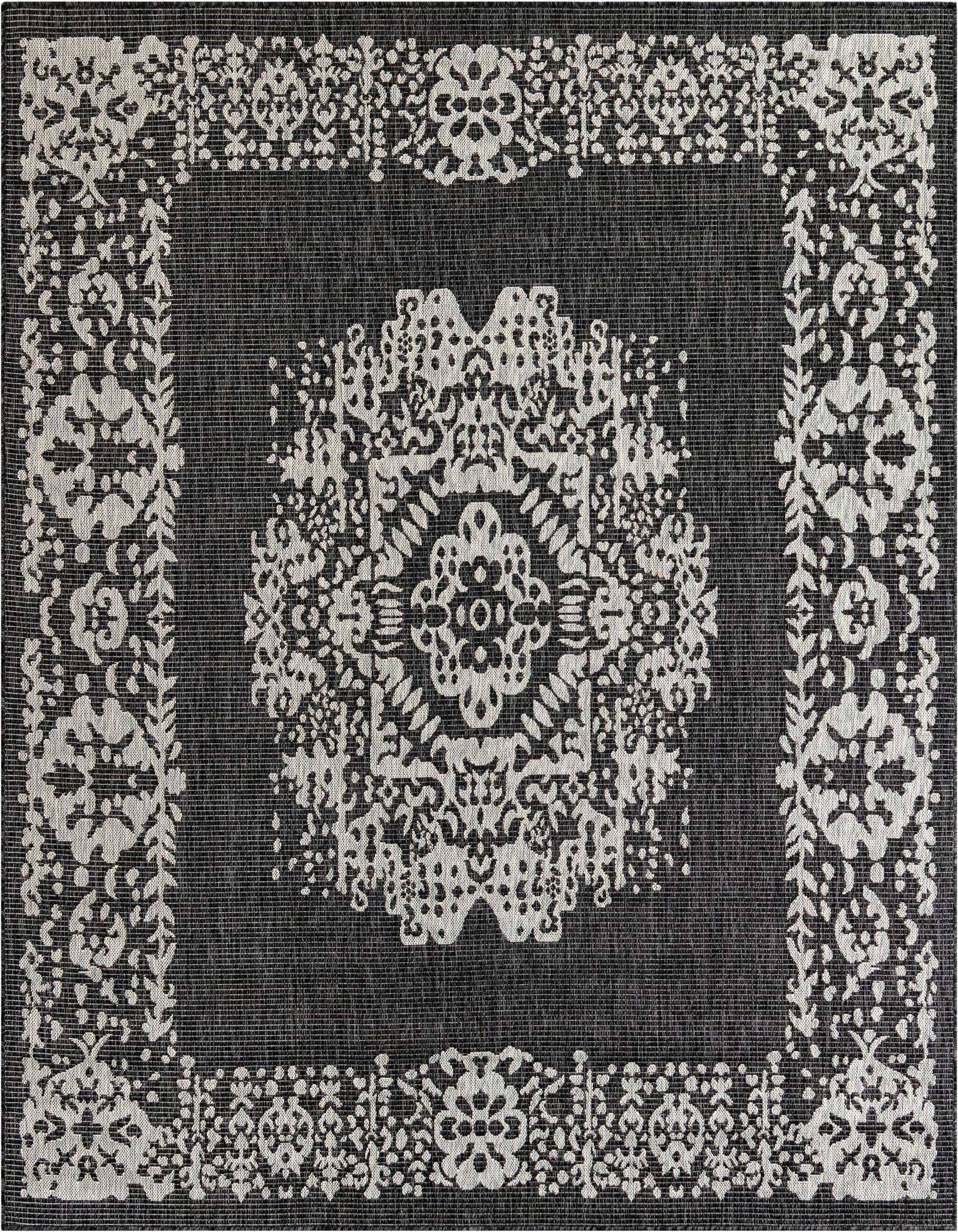 7' 10 x 7' 10 Easy-Clean Traditional Indoor / Outdoor Square Rug